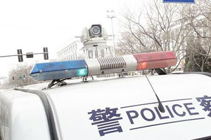 銀川110出警車裝配“天眼”為襲警取證