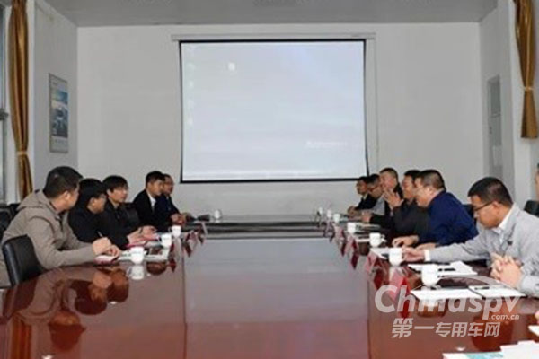 福田時(shí)代汽車(chē)與亞特專(zhuān)用車(chē)優(yōu)勢(shì)互補(bǔ)攜手共贏