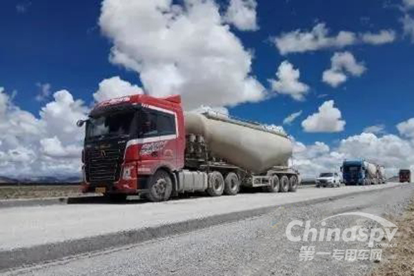 開啟全新未來 三一道依茨D12發(fā)動機首款新車命名為“王道435”