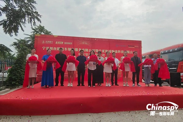 北奔重汽首批60臺燃氣車成功交付中交運輸項目