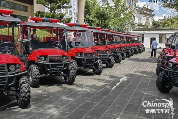 五菱批量全地形越野消防車入滇，共筑安全防火墻