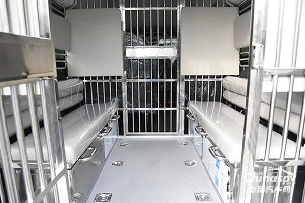 打造忠誠(chéng)鐵衛(wèi) 筑牢“防火墻” 森源鴻馬多功能押解車(chē)發(fā)往吉林