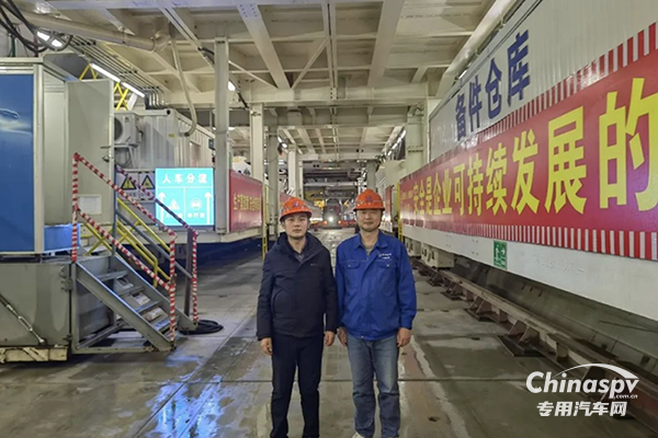 勞模工匠“跨界”合作擦出火花， 交大神舟定制“掃路神器”助企解難題