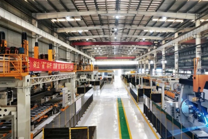 中集車輛2025上半年營收97.5億元：“反內(nèi)卷”取得初步成效，純電動頭掛列車加速構(gòu)建