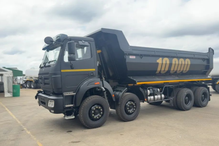 南非ESI公司第10000臺北奔重卡正式下線