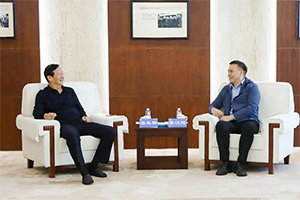 玉柴黨委書記?李漢陽與宇通集團董事長湯玉祥會談交流