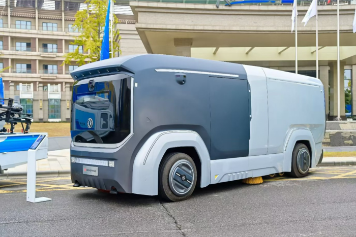 東風(fēng)股份攜多款重磅專(zhuān)改新品，共話(huà)專(zhuān)用車(chē)產(chǎn)業(yè)新發(fā)展