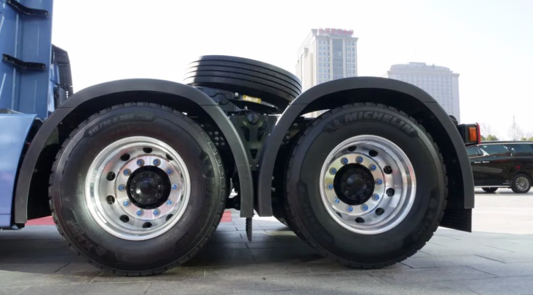 別讓你的輪胎吃太飽！多一次檢查多一份保障