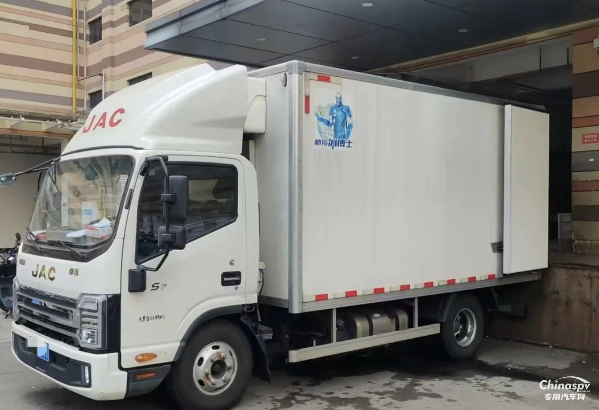 陳師傅：商超物流 拉貨能手 換車我還選江淮1卡和安徽康明斯動力！