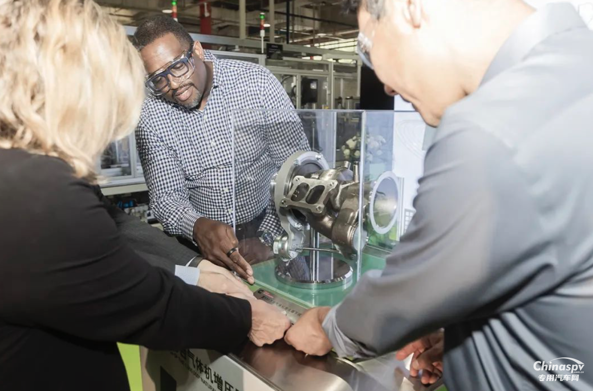 康明斯在華第100萬臺(tái)氣體機(jī)增壓器下線！