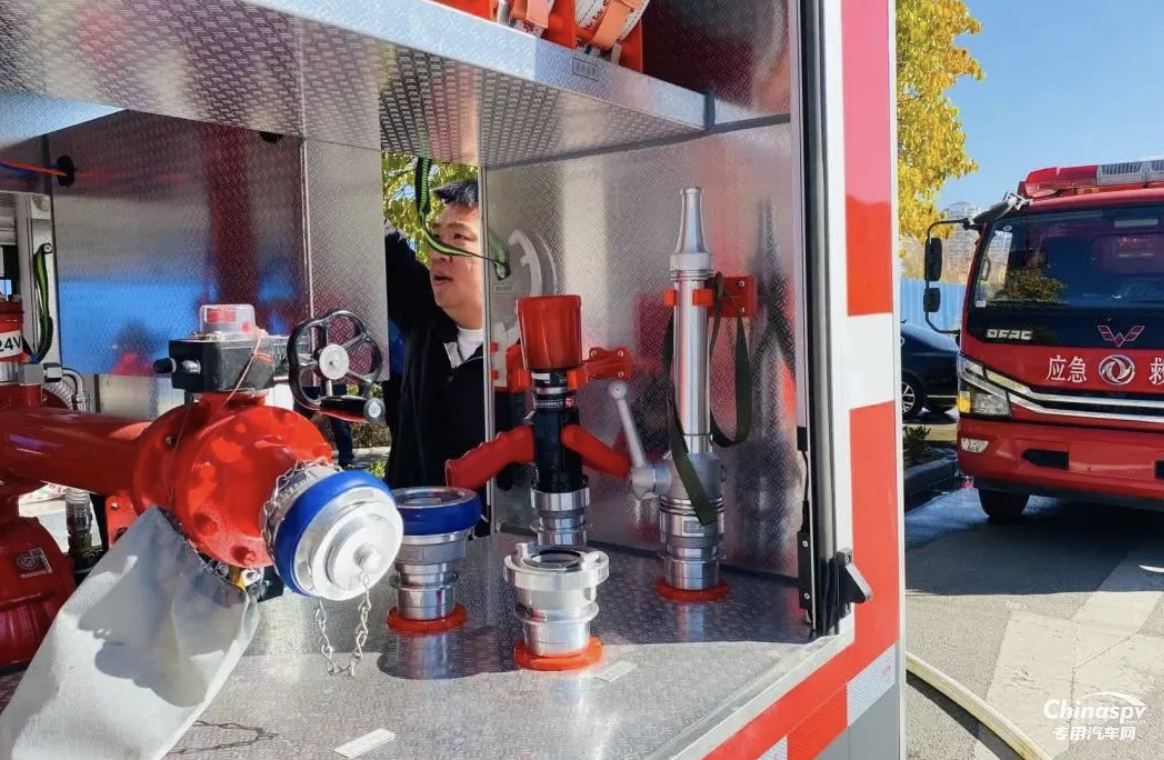 春節(jié)交付暖人心！50 臺(tái)五菱消防車再赴云南