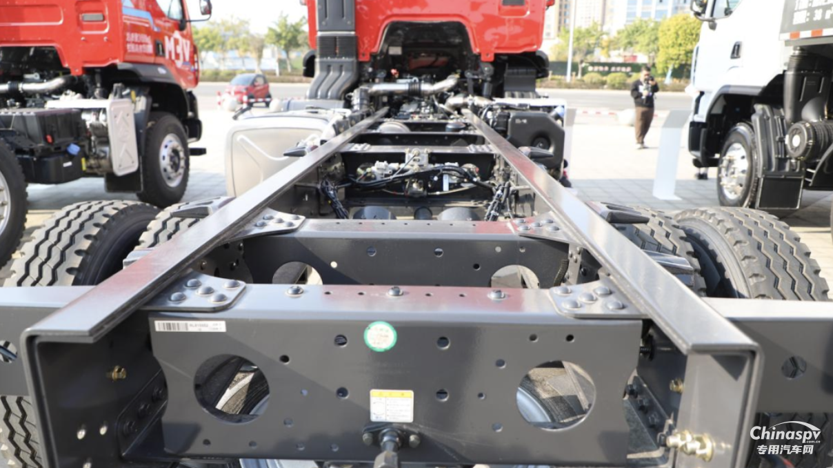 乘龍H5 4×2極限自卸車(chē)的踏實(shí)感從何而來(lái)？