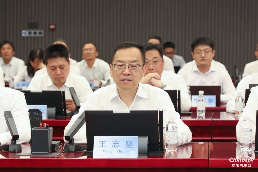 山東重工集團(tuán)與采埃孚舉辦技術(shù)交流日