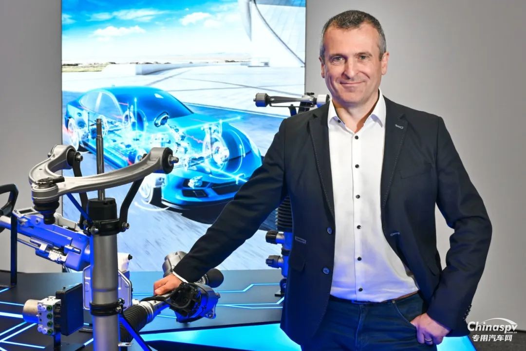 緊跟全球行業(yè)變革浪潮 采埃孚引領(lǐng)汽車底盤技術(shù)革新