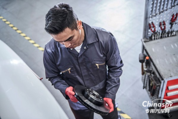 采埃孚：以創(chuàng)新驅(qū)動(dòng)多領(lǐng)域技術(shù)變革