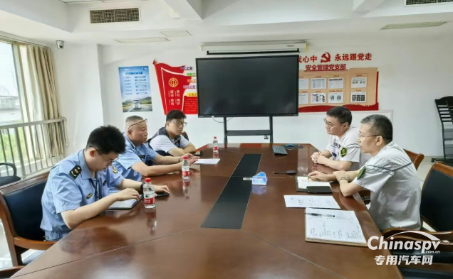 解放動(dòng)力順利通過(guò)2025年度危險(xiǎn)廢物規(guī)范化管理評(píng)價(jià)