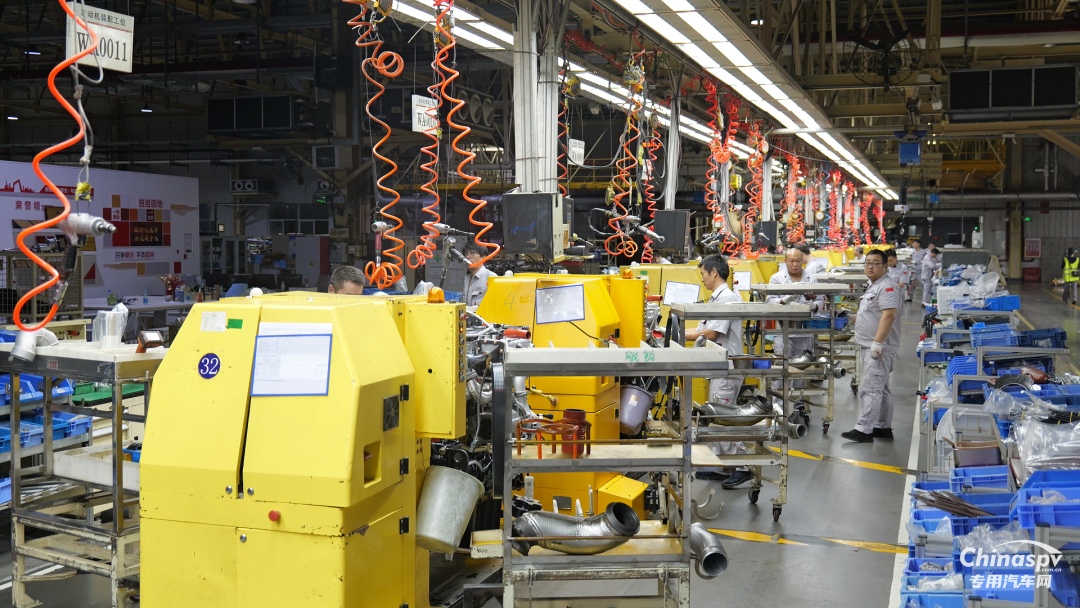 雙10000臺下線！東風(fēng)龍擎刷新“可靠”里程碑