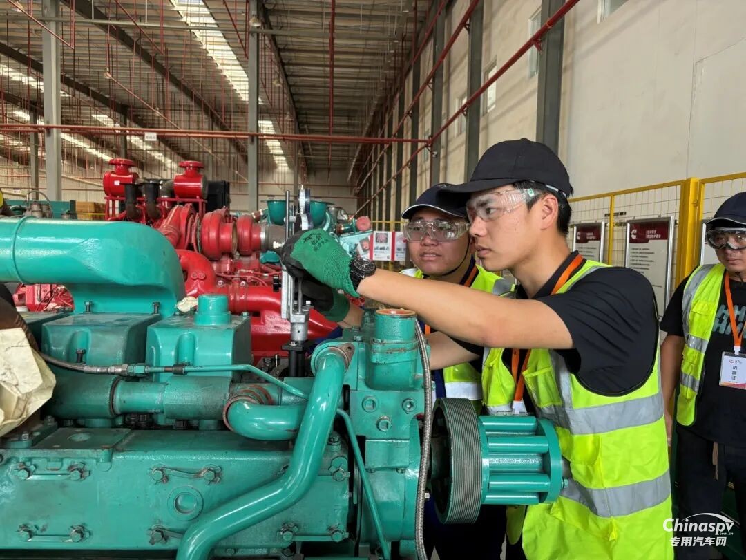 只教真功夫！康明斯“教師天團”來了