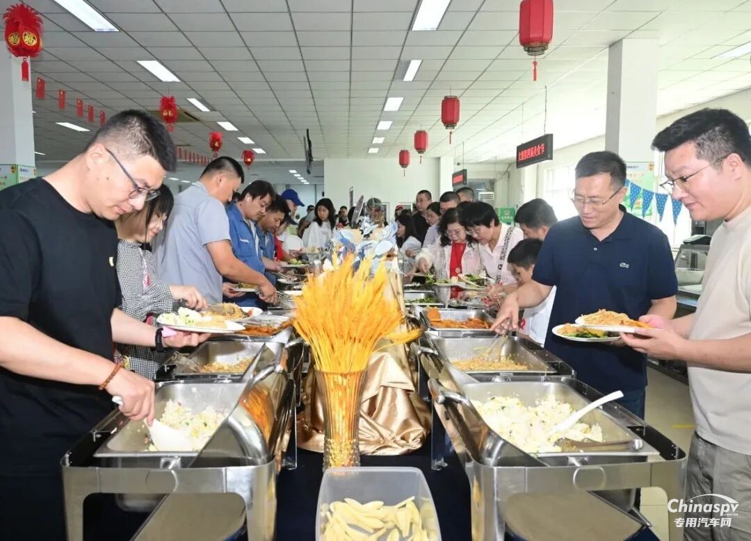 聚愛，向上！ 解放動(dòng)力大柴工廠第四屆員工家庭日活動(dòng)暖心綻放