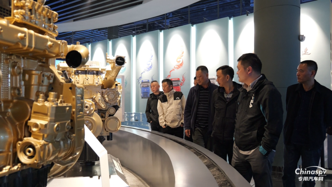 智造新引擎，護(hù)航危化路！岳陽云溪區(qū)道協(xié)探訪龍擎，共話合作新篇章