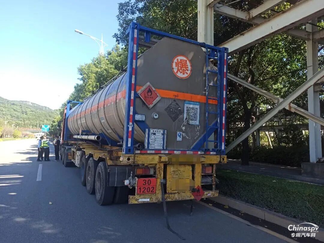 福建查獲一?；奋囻{駛員擅自運輸普貨