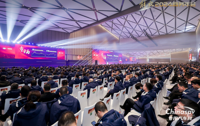 一汽解放總經(jīng)理、黨委副書記李勝：優(yōu)化專用車產(chǎn)品布局 應(yīng)對未來市場競爭