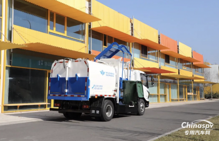 實(shí)力圈粉！五征環(huán)?？萍技冸姴蛷N垃圾車讓城市更宜居