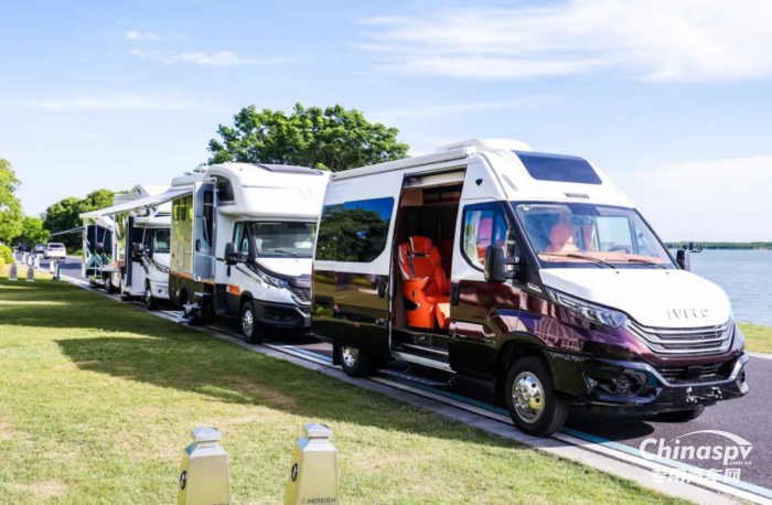 依維柯中國舉辦“2024意大利依維柯房車之夜”活動(dòng)，推出房車尊享客戶五大VIP權(quán)益