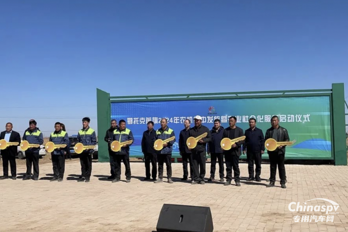 穩(wěn)定可靠不燒尿素 搭載東康CS4 B5.9動力拖拉機批量交付！