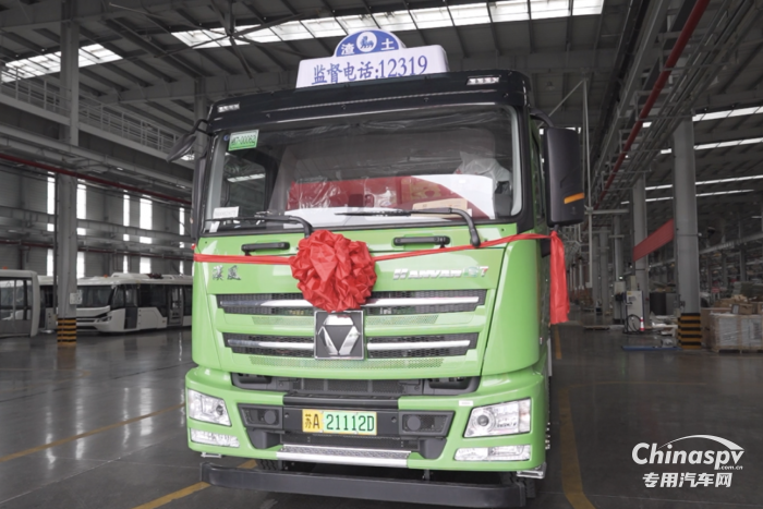 奔赴南京！130臺(tái)徐工新能源渣土車再掀零碳浪潮