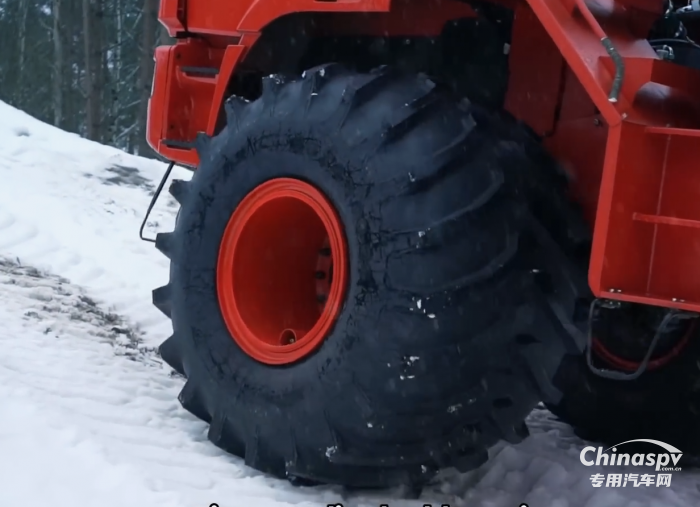 今日國(guó)外專(zhuān)用車(chē)推薦-俄羅斯特殊地形的多功能卡車(chē)