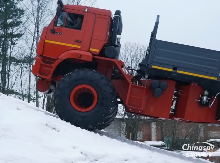 今日國(guó)外專(zhuān)用車(chē)推薦-俄羅斯特殊地形的多功能卡車(chē)