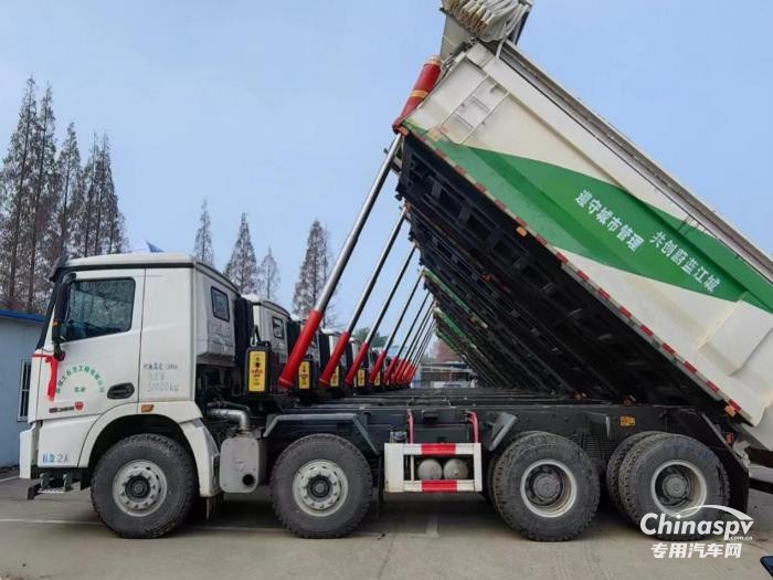 為渣土運輸而生！徐工漢風XG1H環(huán)保渣土車批量交付安徽蕪湖